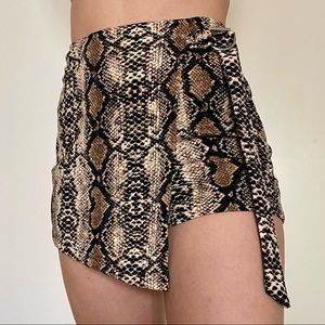 Animal print skirt size small